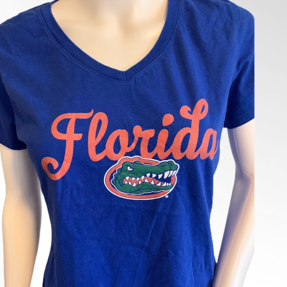 Florida 🐊 Gators v-neck top